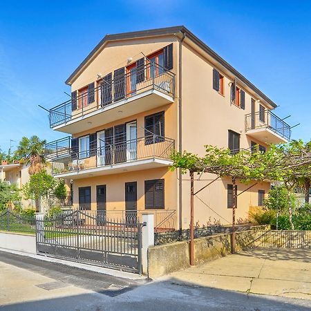 Apartment Ljiljana 1553 Novigrad Istria Exterior foto
