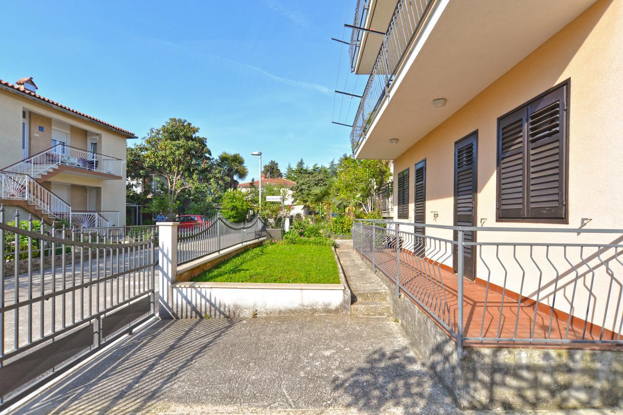 Apartment Ljiljana 1553 Novigrad Istria Exterior foto