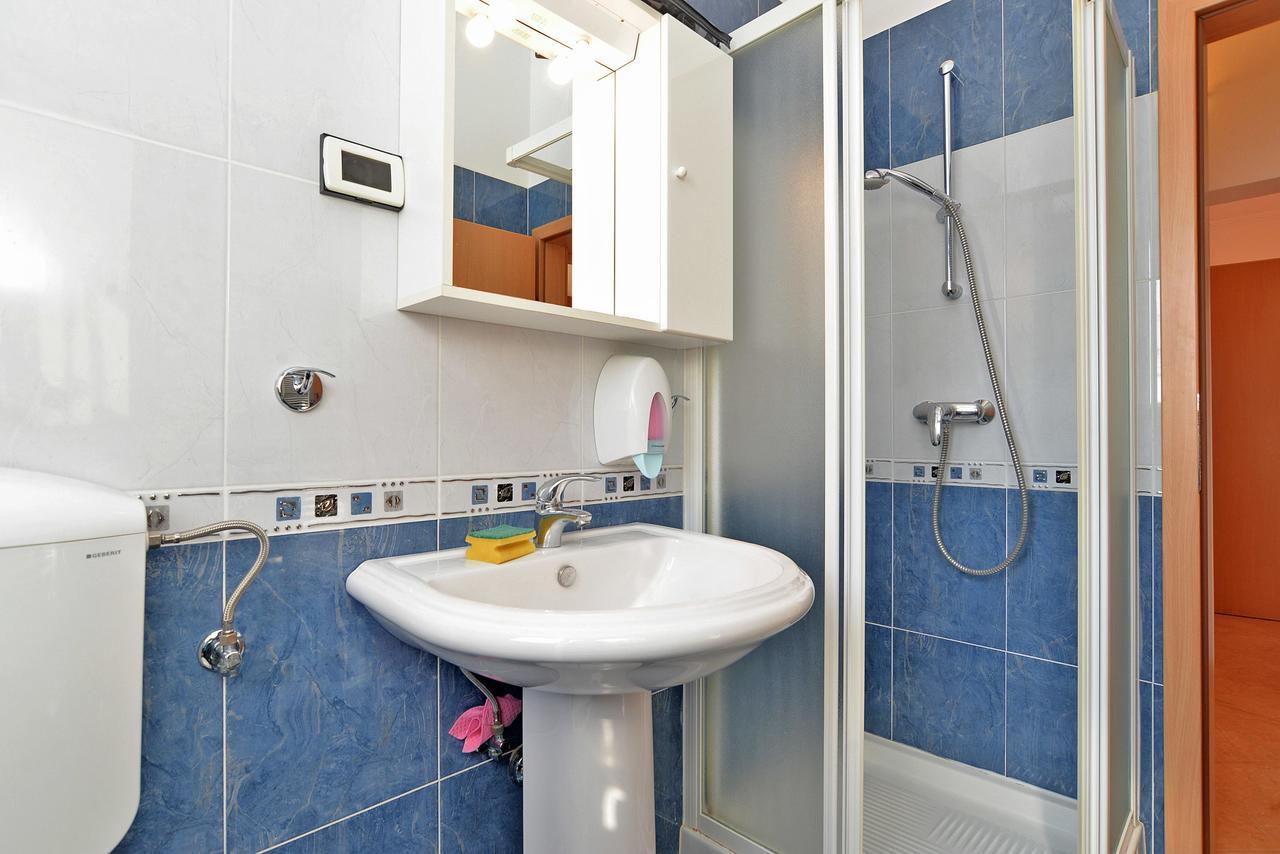 Apartment Ljiljana 1553 Novigrad Istria Exterior foto