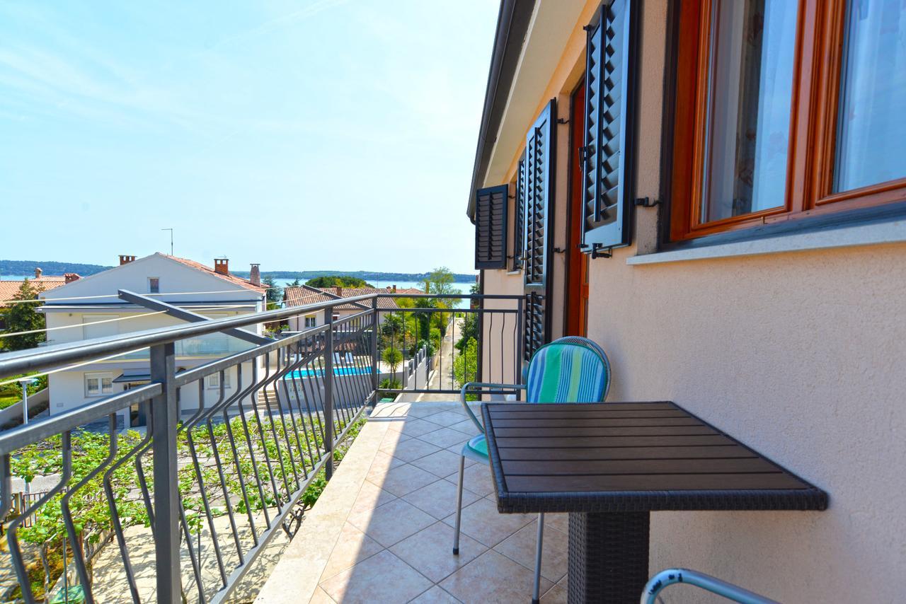 Apartment Ljiljana 1553 Novigrad Istria Exterior foto